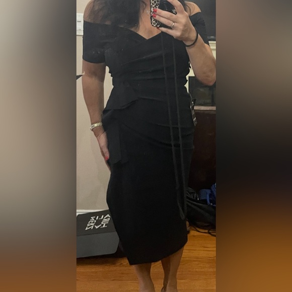 CHIARA BONI LA PETITE ROBE Silveria Draped Off-The-Shoulder Dress Black 42 (6) - Picture 6 of 6